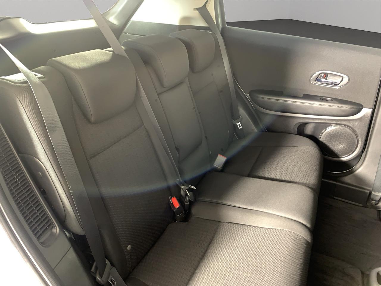 2014 Honda Vezel HYBIRID X RV/SUV REVESING CAMERA + PUSH SRART + AUTO LIGHTS