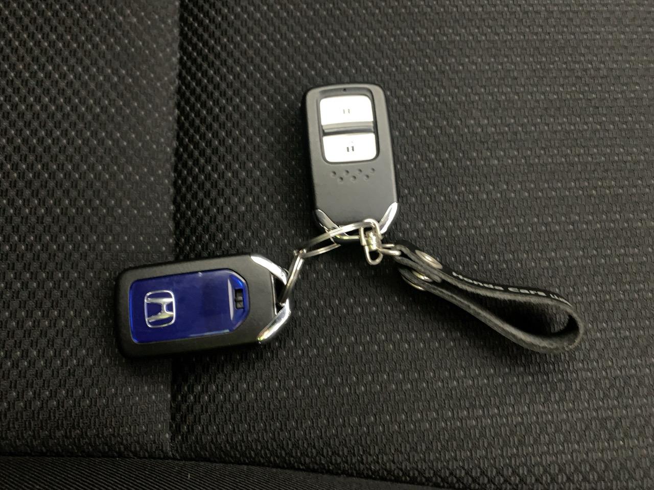 2014 Honda Vezel HYBIRID X RV/SUV REVESING CAMERA + PUSH SRART + AUTO LIGHTS