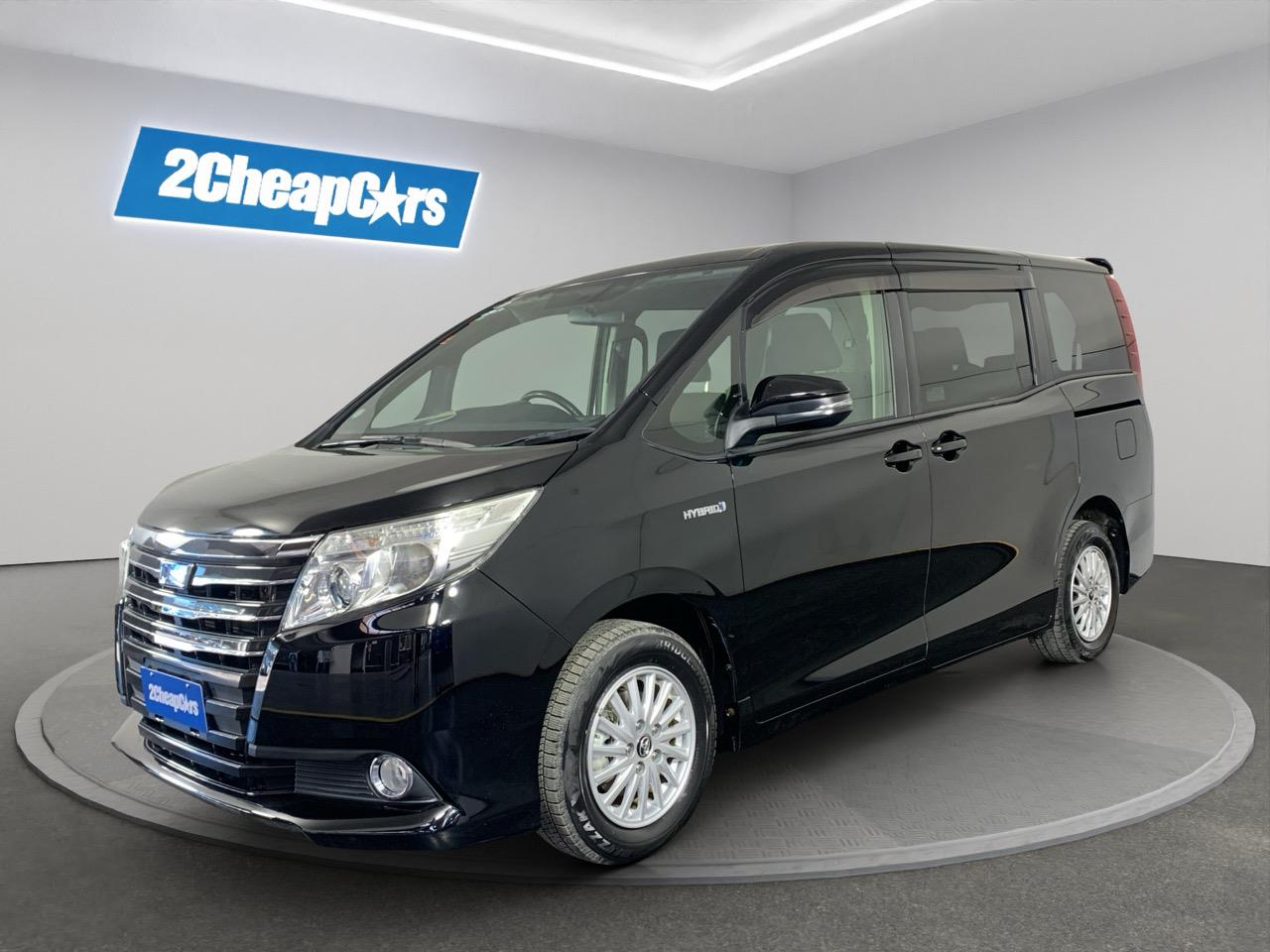 2014 Toyota Noah Hybrid People Mover