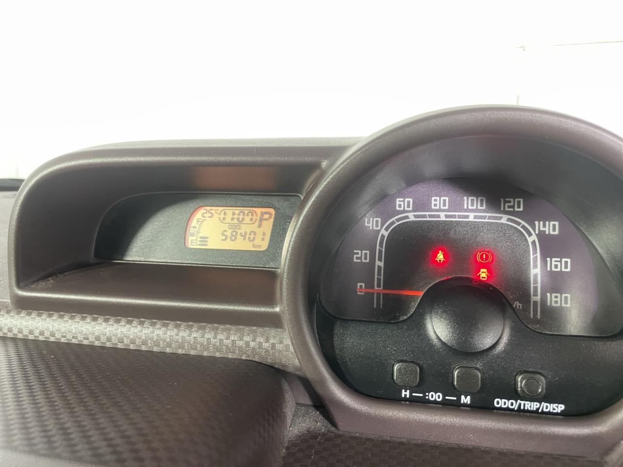 2015 Toyota SPADE X Hatchback LOW KMS + REVERSING CAMERA + PUSH BUTTON START