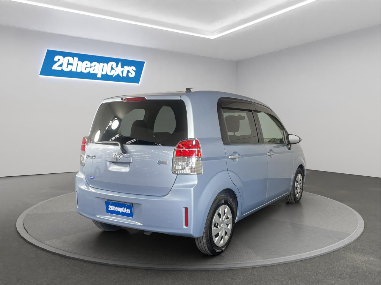 2015 Toyota SPADE X Hatchback LOW KMS + REVERSING CAMERA + PUSH BUTTON START