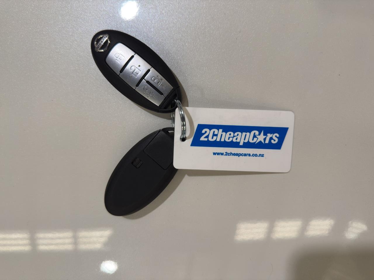 2013 Nissan Serena Hybrid People Mover POWER SLIDING DOOR + SMART KEY + CRUISE CONTROL