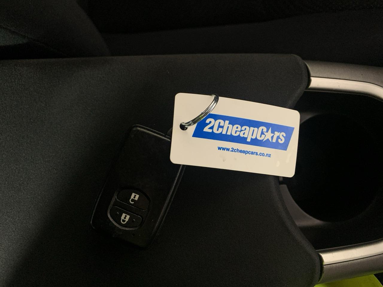 2012 Toyota Prius S Hatchback REVERSING CAMERA + PUSH BUTTON START + AUTO LIGHTS