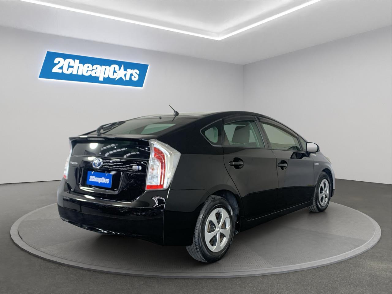 2012 Toyota Prius S Hatchback REVERSING CAMERA + PUSH BUTTON START + AUTO LIGHTS