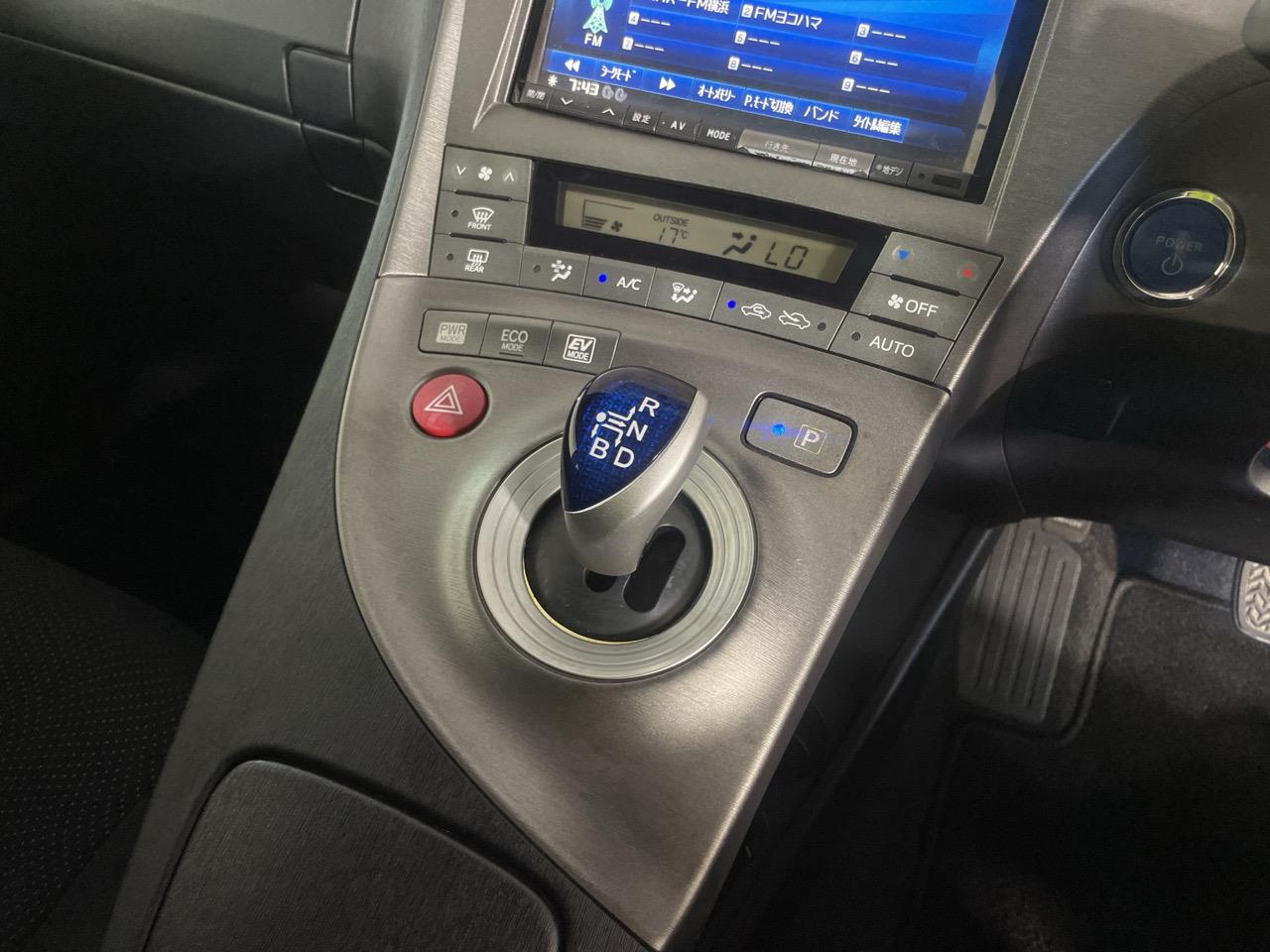 2012 Toyota Prius S touring selection Station Wagon REVERSING CAMERA + AUTO LIGHTS + PUSH BUTTON START