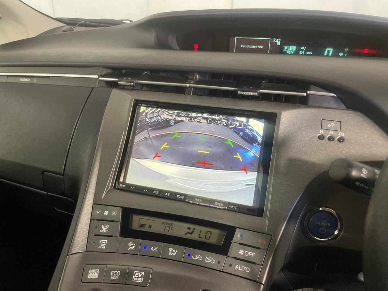 2012 Toyota Prius S touring selection Station Wagon REVERSING CAMERA + AUTO LIGHTS + PUSH BUTTON START