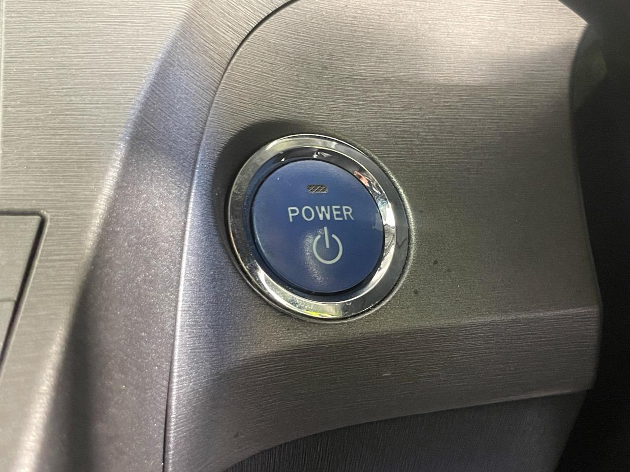 2012 Toyota Prius S touring selection Station Wagon REVERSING CAMERA + AUTO LIGHTS + PUSH BUTTON START