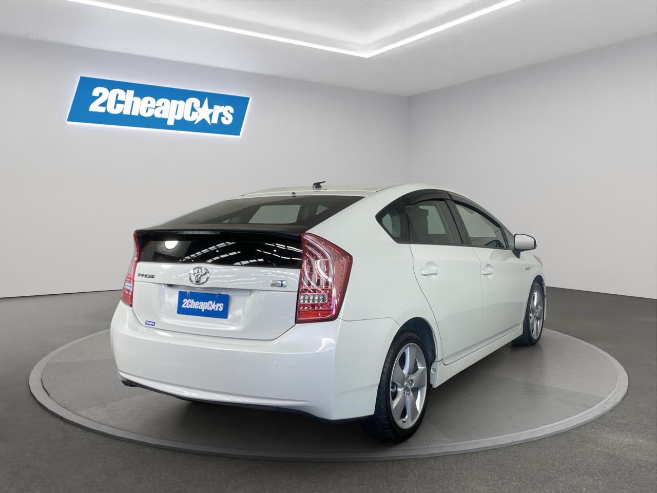 2012 Toyota Prius S touring selection Station Wagon REVERSING CAMERA + AUTO LIGHTS + PUSH BUTTON START