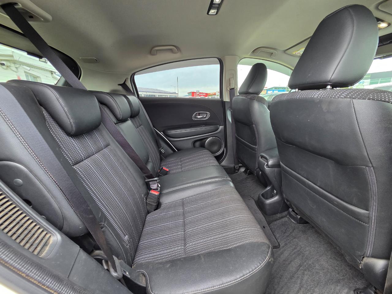 2015 Honda Vezel HYBRD Z RV/SUV REVERSING CAMERA + PADDLE SHIFT + CRUISE CONTROL