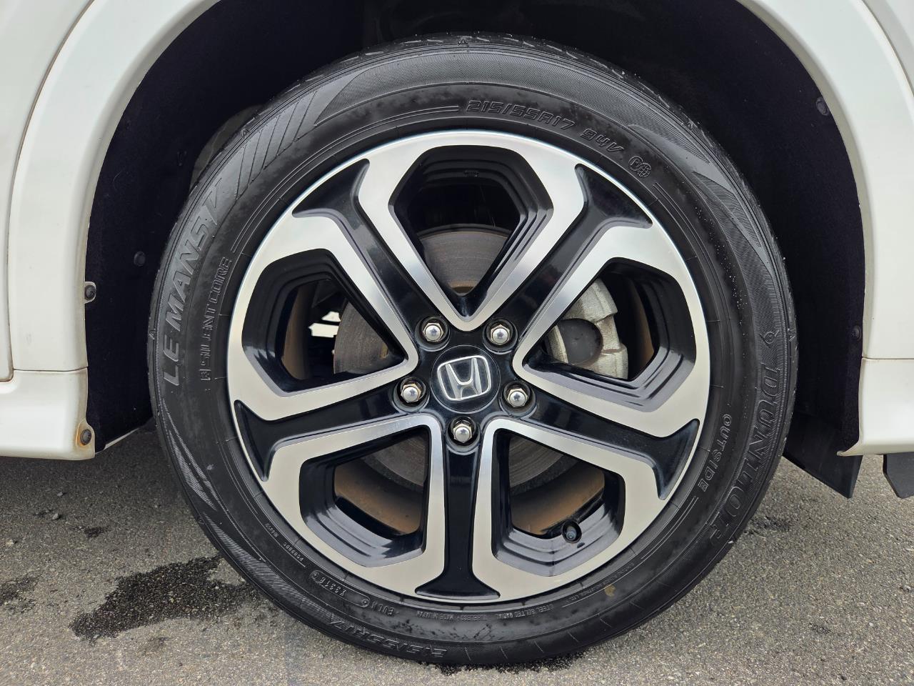 2015 Honda Vezel HYBRD Z RV/SUV REVERSING CAMERA + PADDLE SHIFT + CRUISE CONTROL