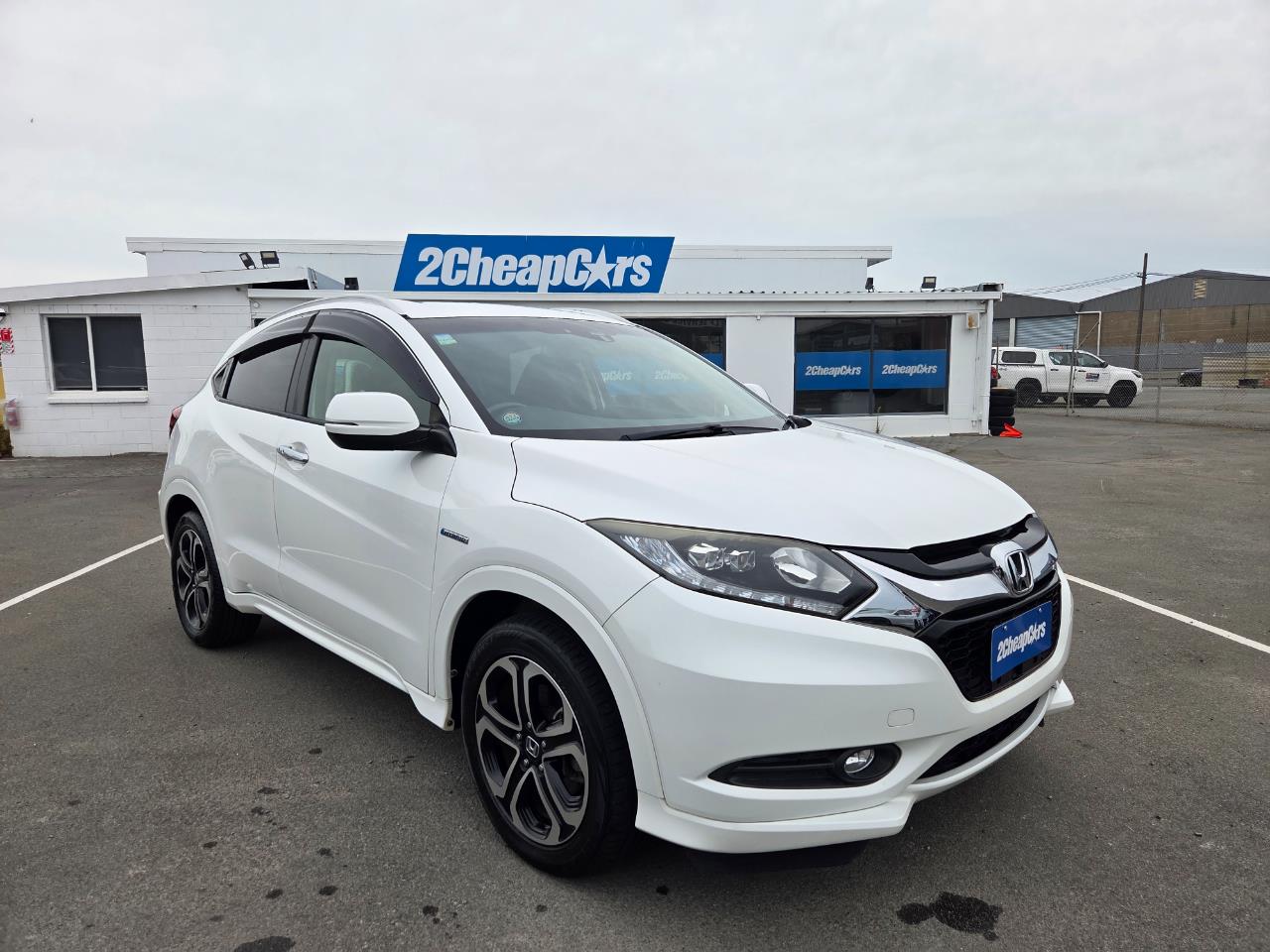 2015 Honda Vezel HYBRD Z RV/SUV REVERSING CAMERA + PADDLE SHIFT + CRUISE CONTROL