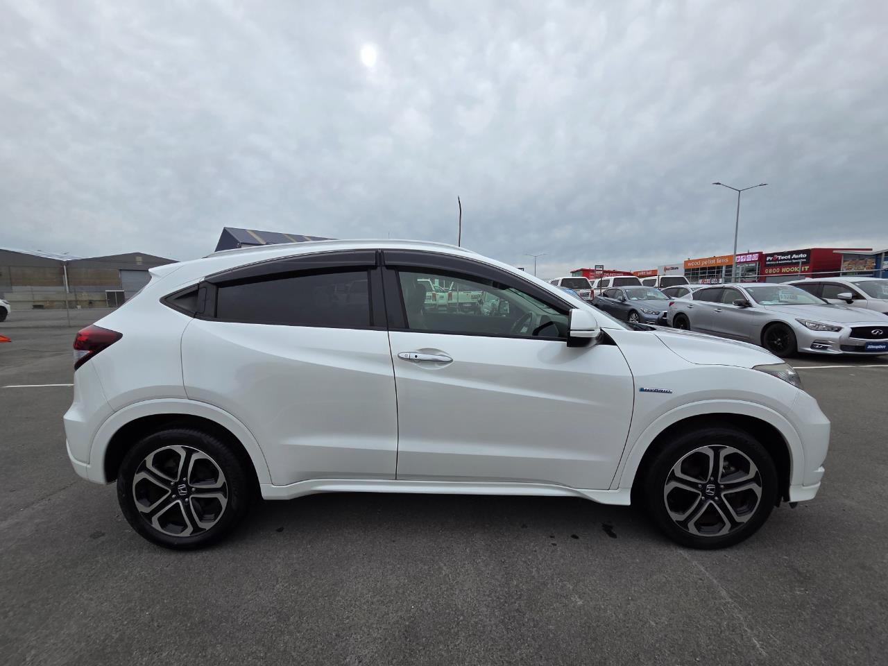 2015 Honda Vezel HYBRD Z RV/SUV REVERSING CAMERA + PADDLE SHIFT + CRUISE CONTROL