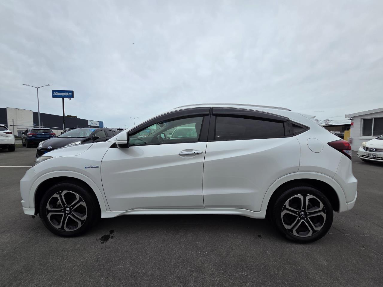 2015 Honda Vezel HYBRD Z RV/SUV REVERSING CAMERA + PADDLE SHIFT + CRUISE CONTROL