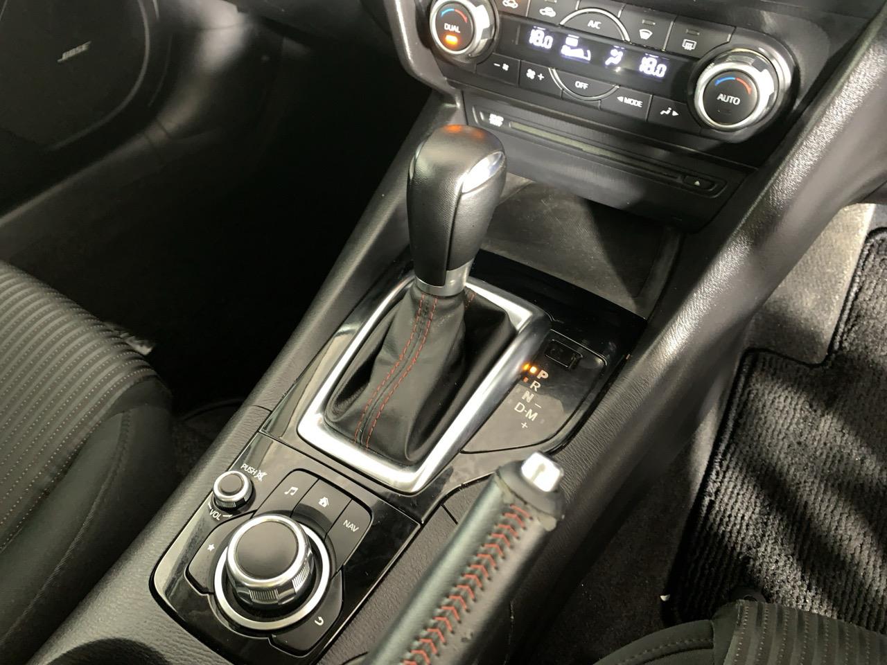 2014 Mazda Axela 3 Late Shape 1.5 Hatchback REVERSING CAMERA + PUSH BUTTON START + AUTO LIGHTS