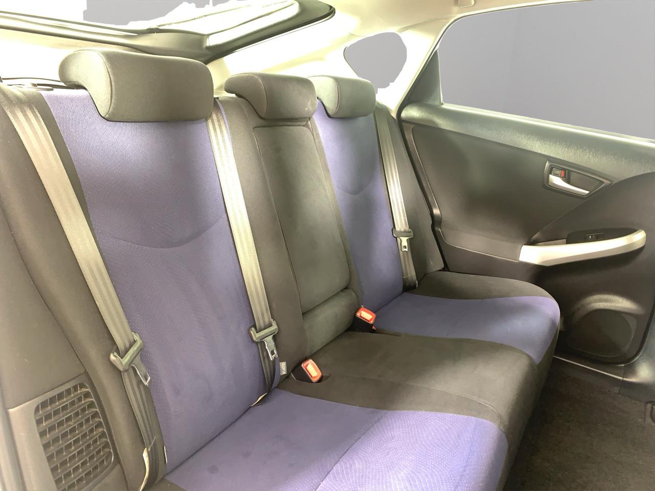 2012 Toyota Prius S Hatchback REVERSING CAMERA + PUSH BUTTON START + AUTO LIGHTS