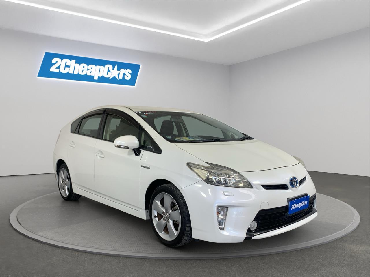 2012 Toyota Prius S Hatchback REVERSING CAMERA + PUSH BUTTON START + AUTO LIGHTS