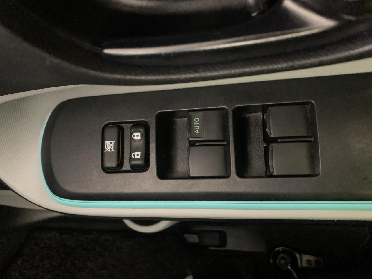 2013 Toyota Aqua S Hatchback PUSH START + GREAT FUEL EFFICIENCY