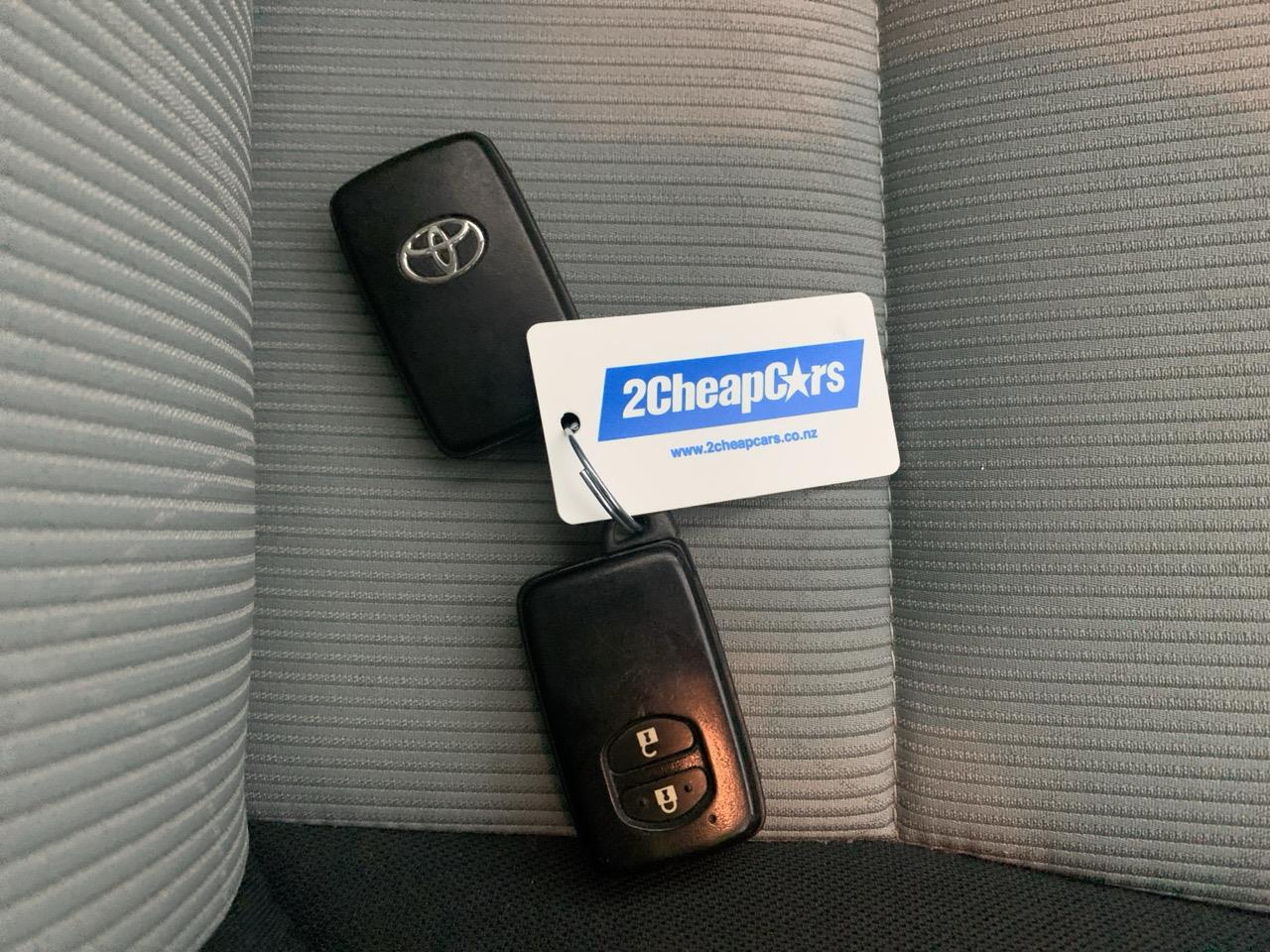 2013 Toyota Aqua S Hatchback PUSH START + GREAT FUEL EFFICIENCY