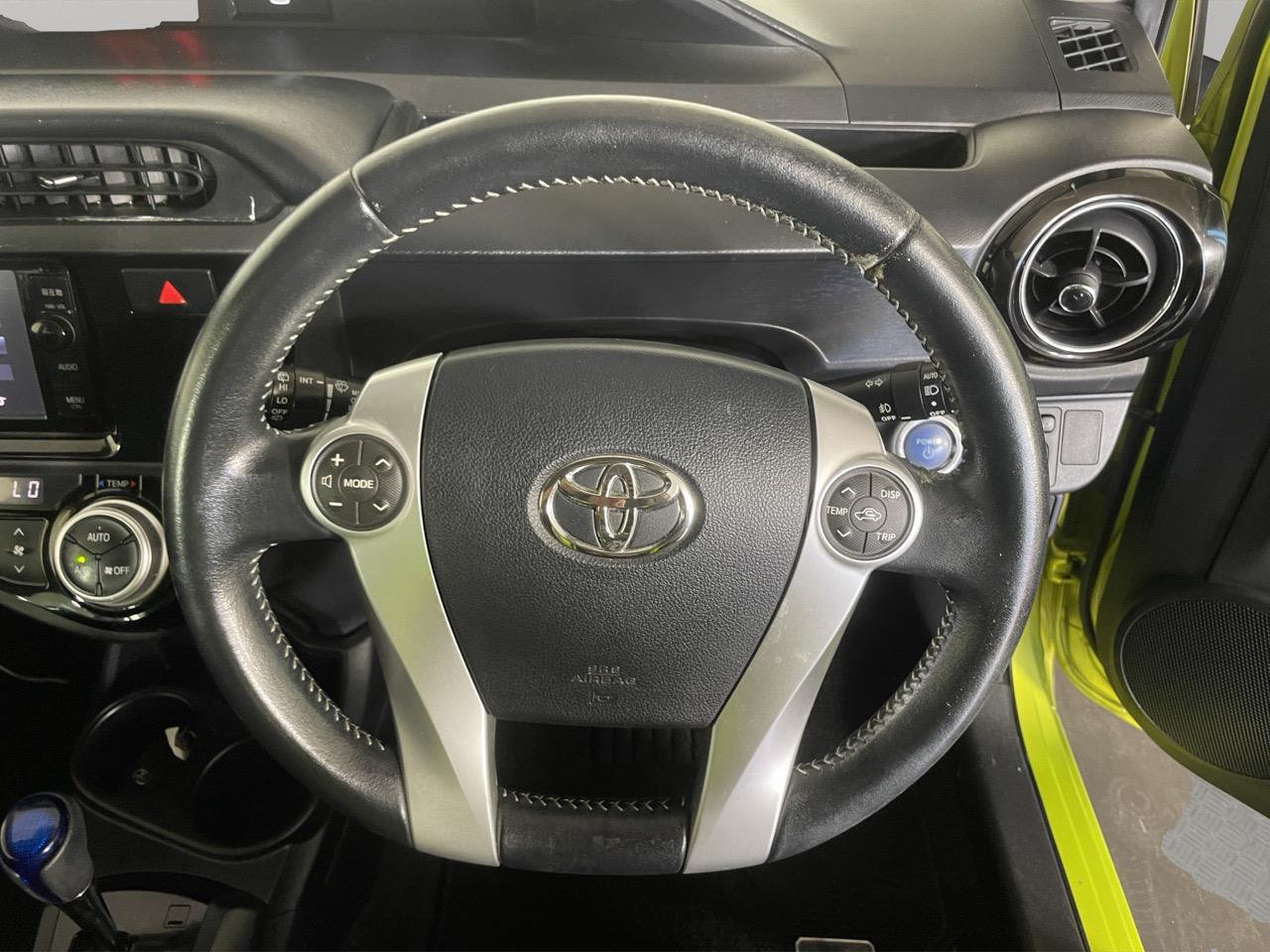 2014 Toyota Aqua X-URBAN Hatchback REVERSING CAMERA + AUTO LIGHTS + PUSH START