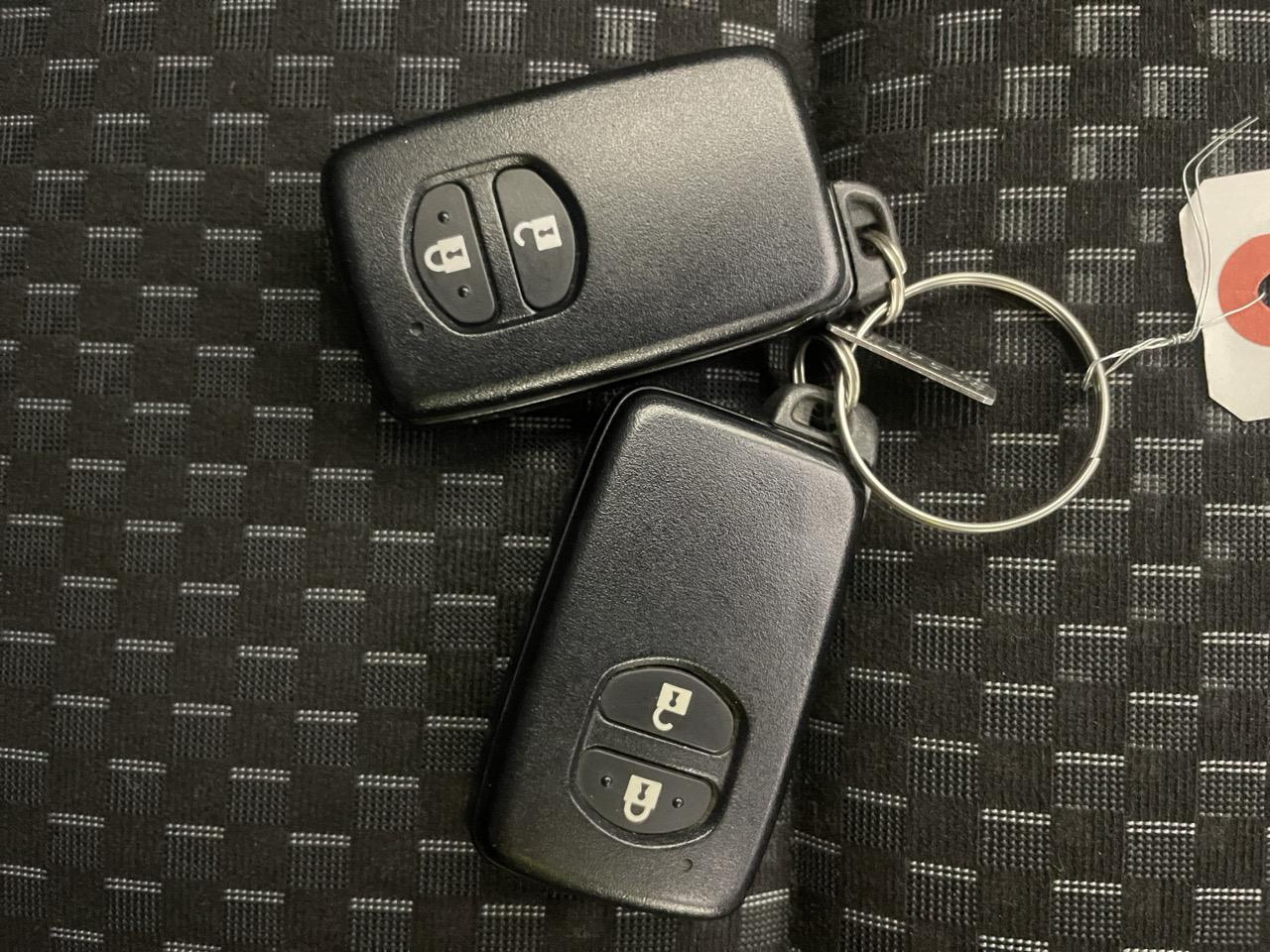 2014 Toyota Aqua X-URBAN Hatchback REVERSING CAMERA + AUTO LIGHTS + PUSH START