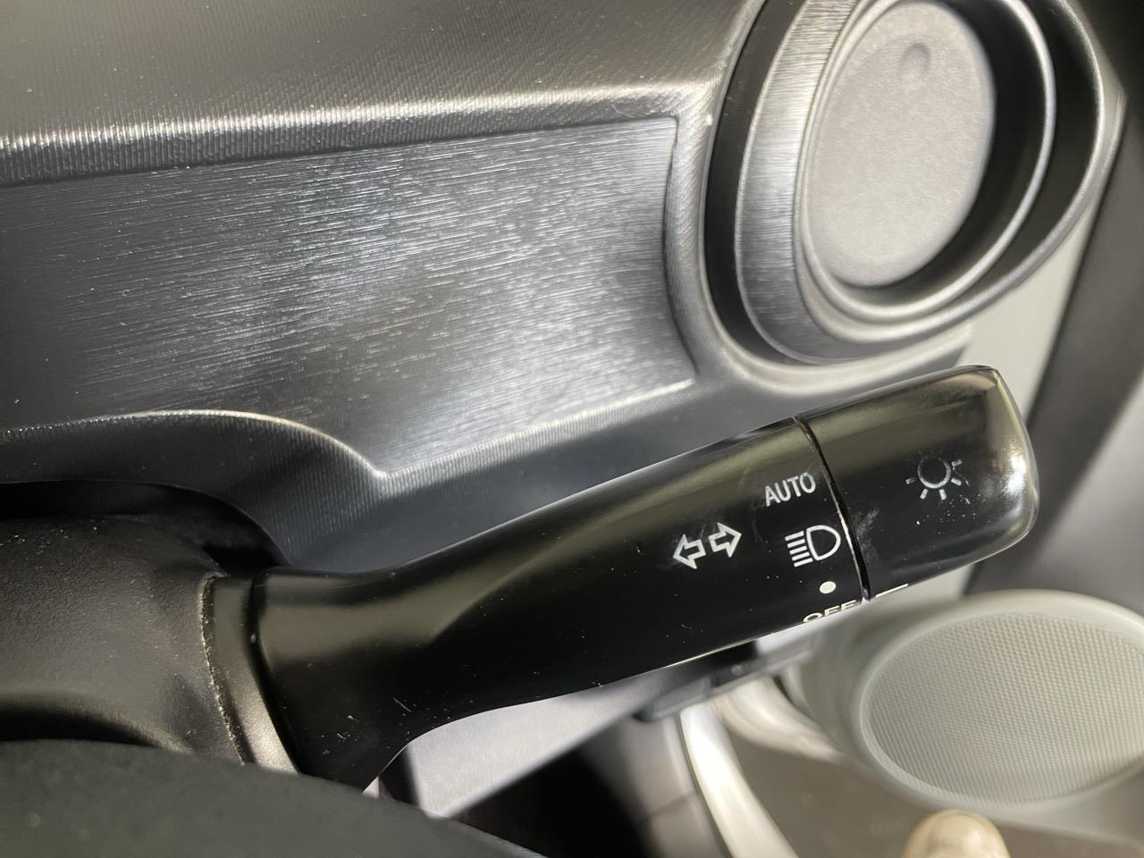 2012 Toyota Aqua S Hatchback LOW KM + AUTO LIGHTS + PUSH START