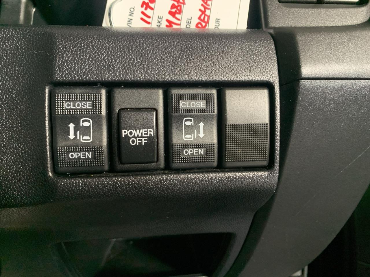 2013 Mazda Premacy 20C- SKYACTIVE People Mover ELECTRIC SLIDING DOORS + REVESING CAMERA 