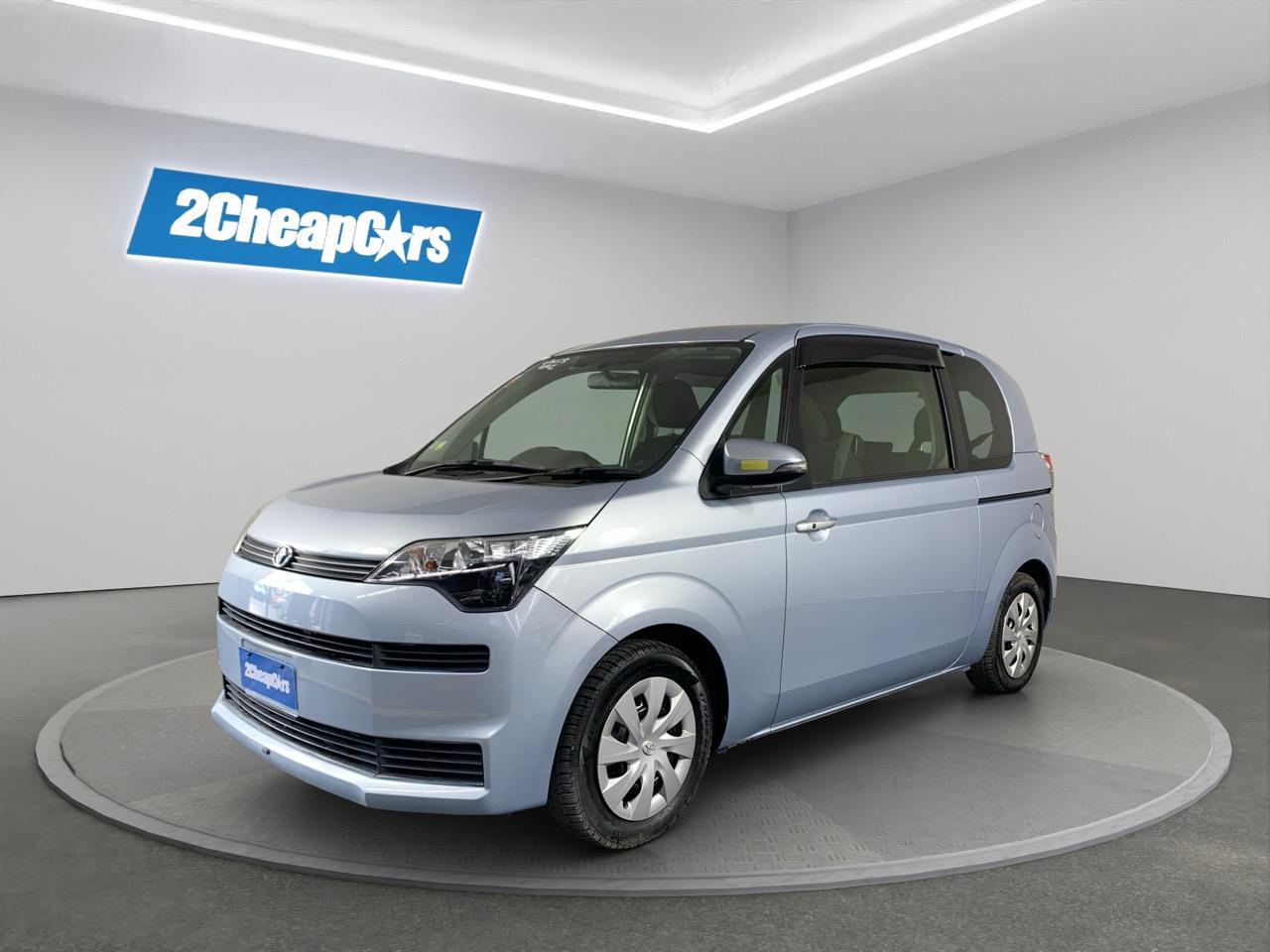 2013 Toyota SPADE Y Hatchback