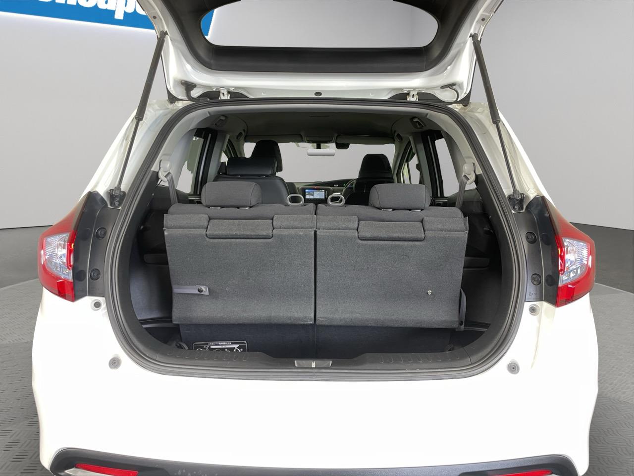 2015 Honda JADE HYBRID X People Mover REVESING CAMERA + PUSH SRART + AUTO LIGHTS