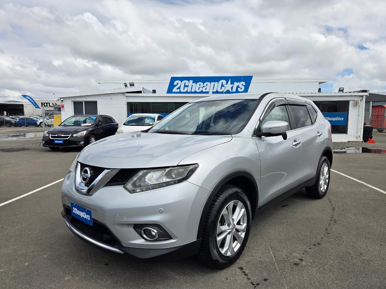 2016 Nissan X-TRAIL  RV/SUV