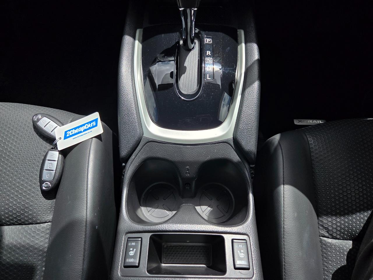 2016 Nissan X-TRAIL  RV/SUV HEATED SEATS + PUSH BUTTON START +REVERSING CAMERA