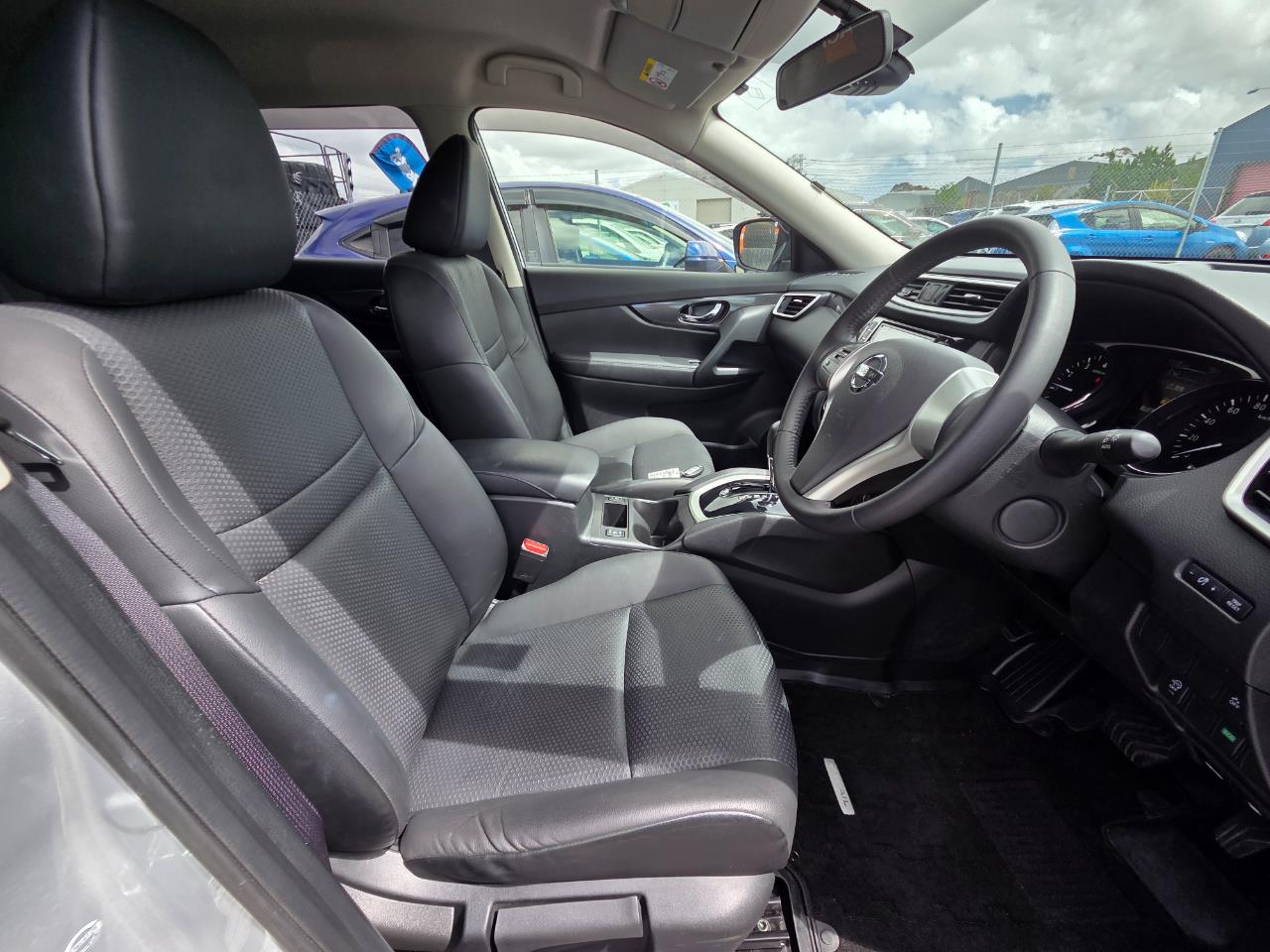 2016 Nissan X-TRAIL  RV/SUV HEATED SEATS + PUSH BUTTON START +REVERSING CAMERA