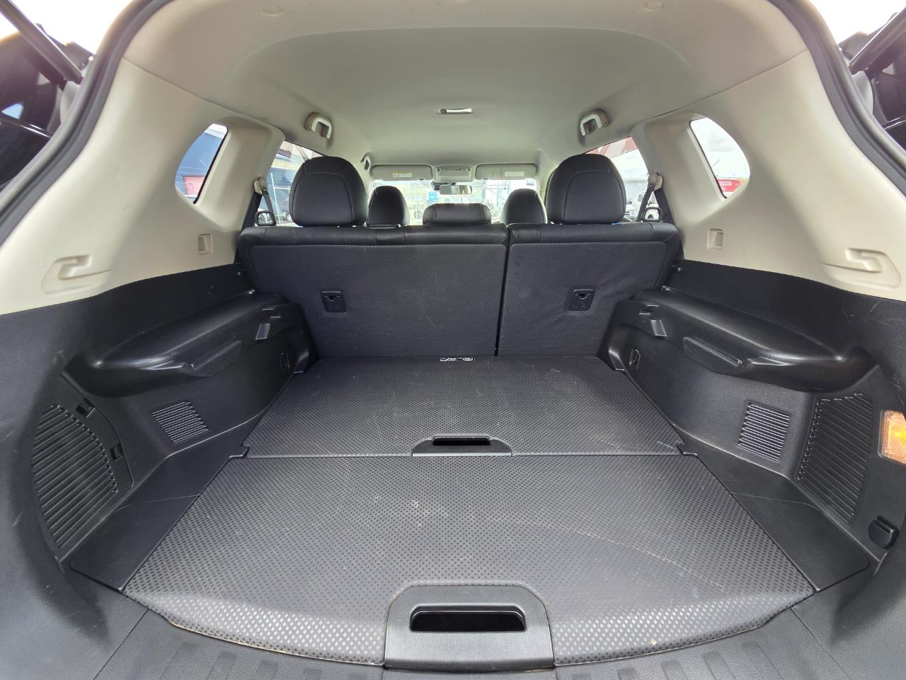 2016 Nissan X-TRAIL  RV/SUV HEATED SEATS + PUSH BUTTON START +REVERSING CAMERA