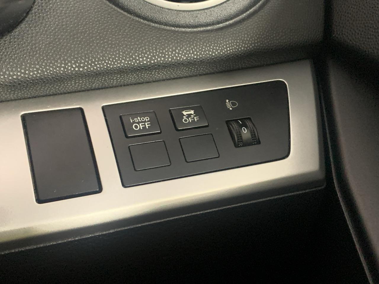 2012 Mazda Axela 3 Sport 2.0S Hatchback PUSH BUTTON START + AUTO LIGHTS + PADDLE SHIFT