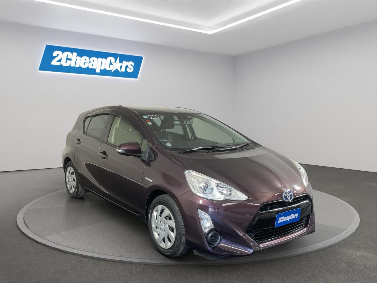 2015 Toyota Aqua Facelift Model S Hatchback REVERSING CAMERA + AUTO LIGHTS + PUSH BUTTON START