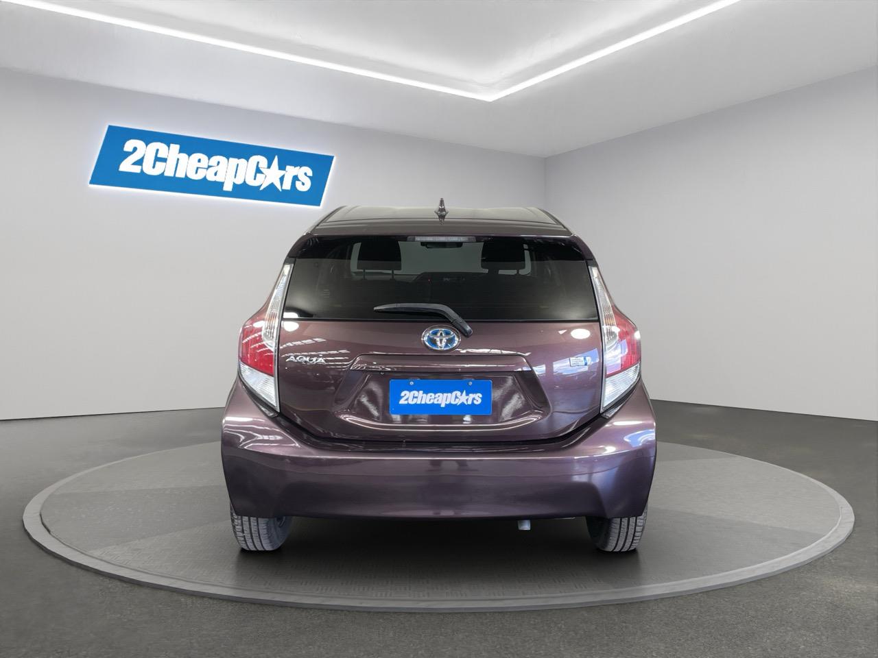 2015 Toyota Aqua Facelift Model S Hatchback REVERSING CAMERA + AUTO LIGHTS + PUSH BUTTON START