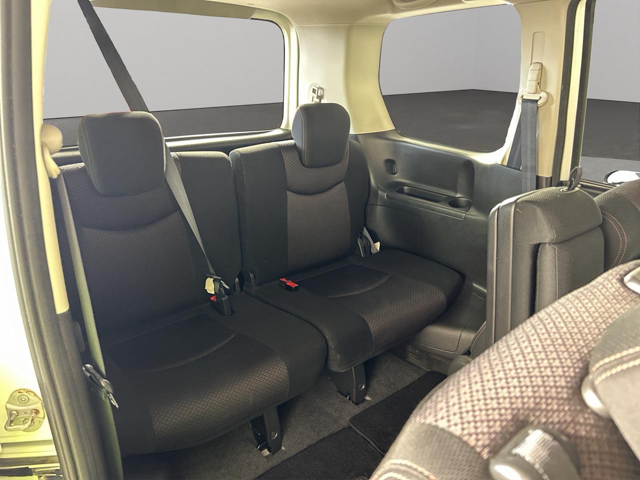 2012 Nissan Serena Hybrid Highway Star People Mover POWER SLIDING DOORS + REVERSING CAMERA + SMART KEY