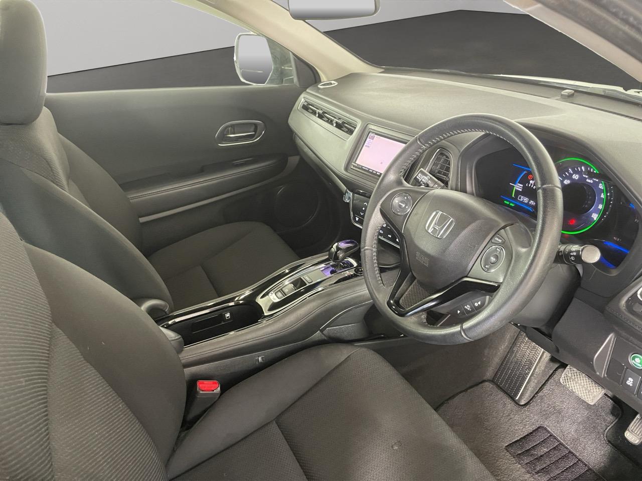 2014 Honda Vezel HYBIRID X RV/SUV REVERSING CAMERA + CRUISE CONTROL + PADDLE SHIFT