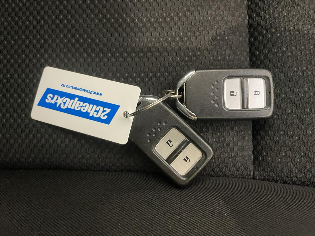 2014 Honda Vezel HYBIRID X RV/SUV REVERSING CAMERA + CRUISE CONTROL + PADDLE SHIFT