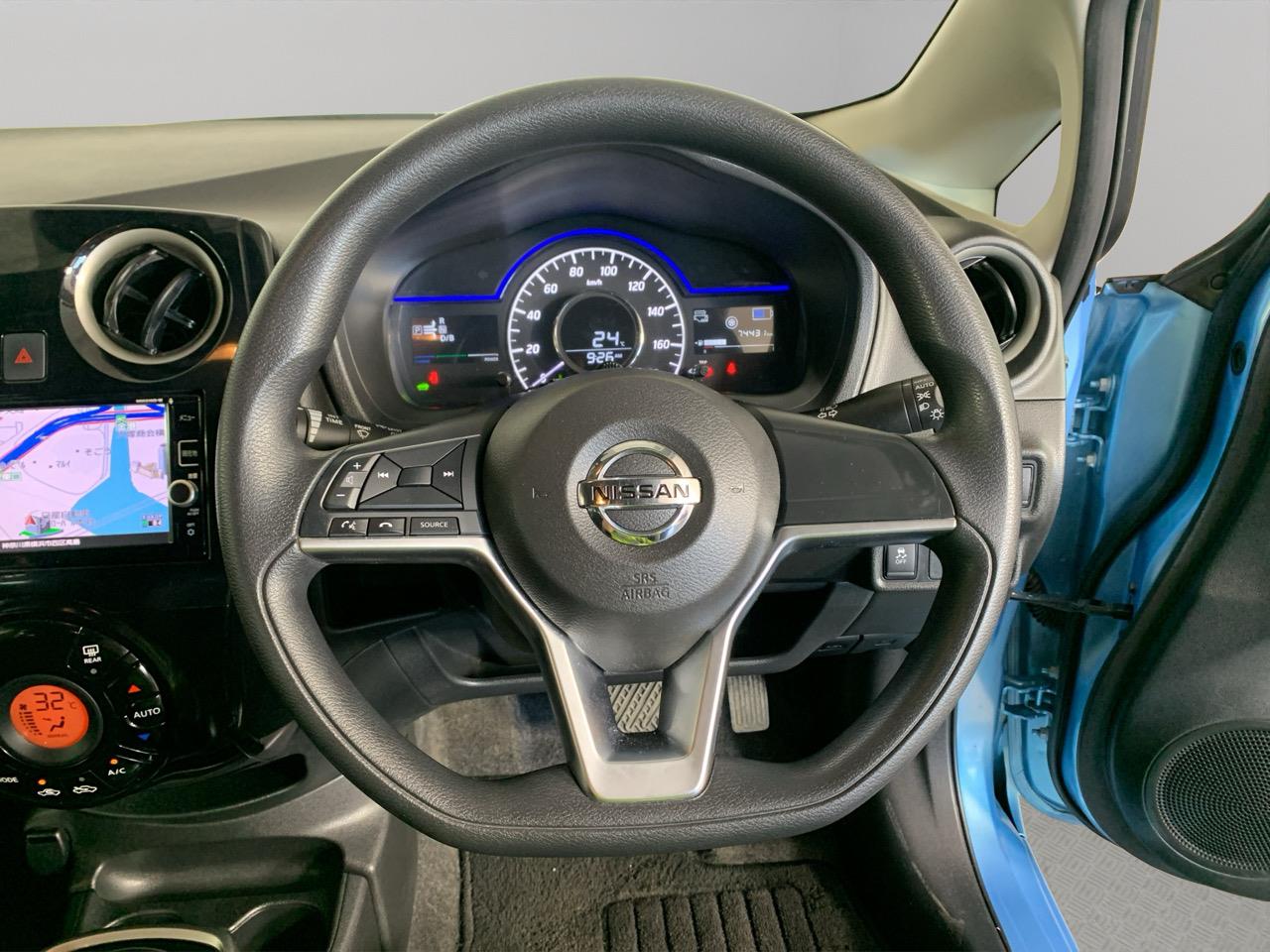 2017 Nissan Note e-power Hatchback REVERSING CAMERA + PUSH BUTTON START + AUTO LIGHTS