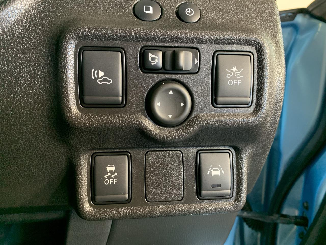 2017 Nissan Note e-power Hatchback REVERSING CAMERA + PUSH BUTTON START + AUTO LIGHTS