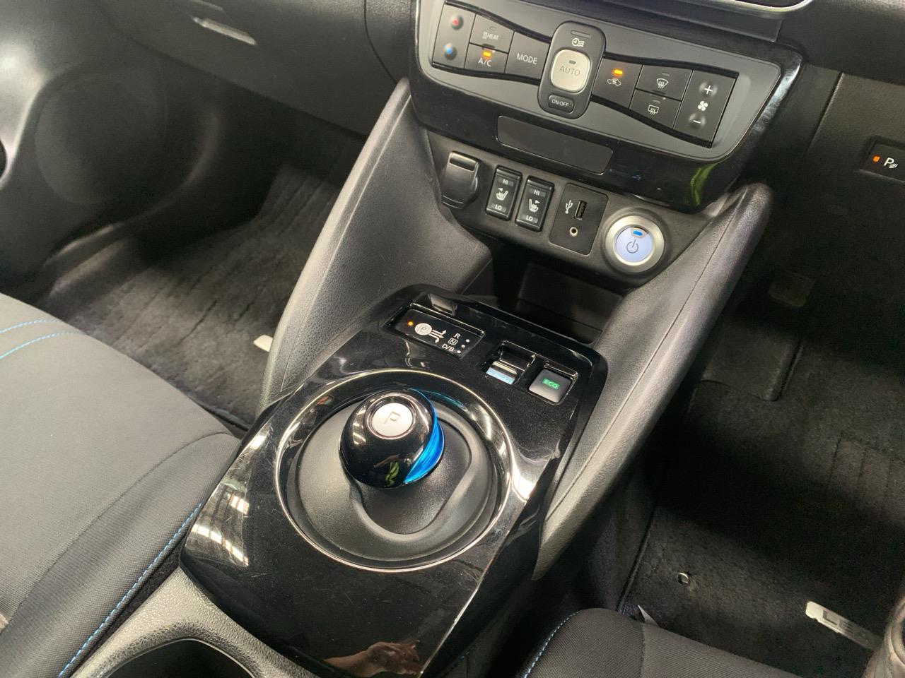 2019 Nissan Leaf 40S Late Model Hatchback 360 DEGREE CAMERA + PARKING SENSORS + SOH 82%