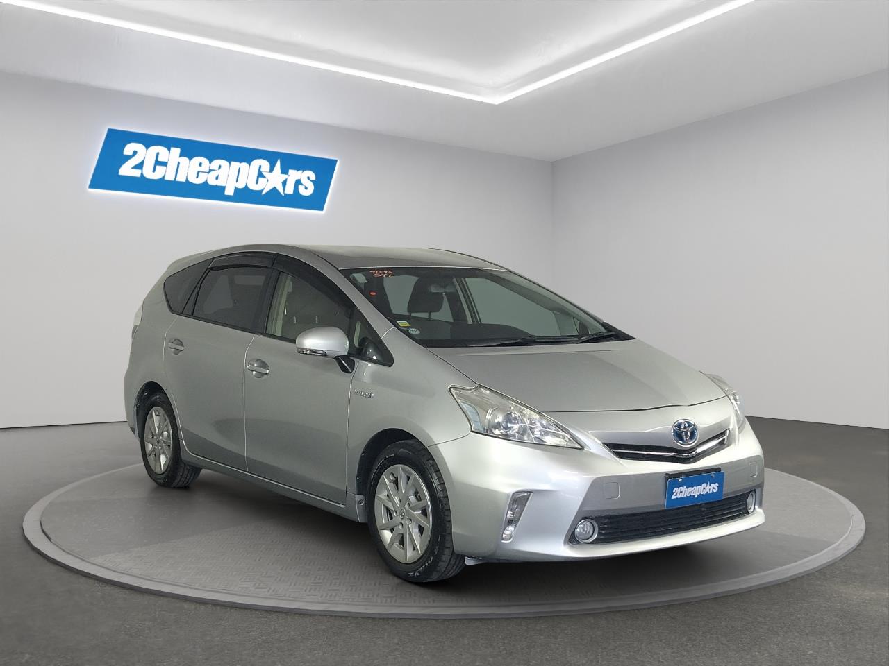 2012 Toyota Prius Alpha S Station Wagon SMART KEY + REVERSING CAMERA + AUTO LIGHTS