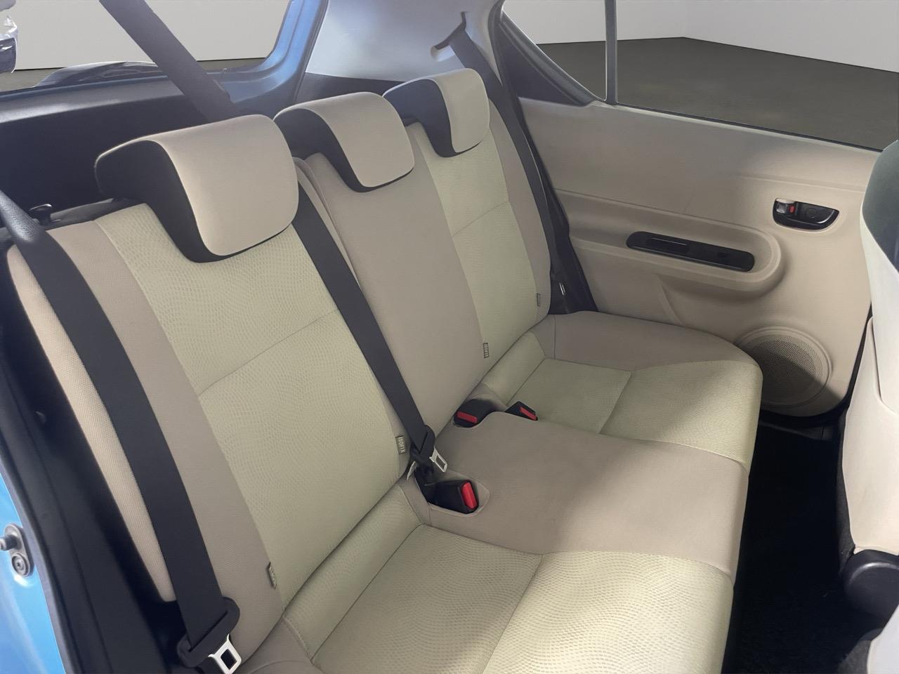 2014 Toyota Aqua S Hatchback REVERSING CAMERA + AUTO LIGHTS + PUSH START