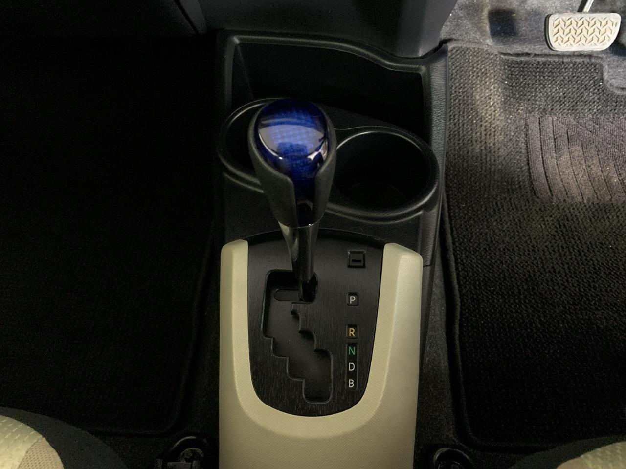 2014 Toyota Aqua S Hatchback REVERSING CAMERA + HEATED SEATS + AUTO LIGHTS