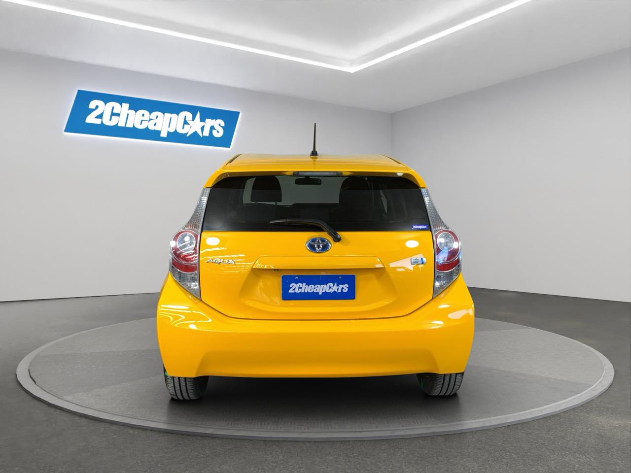 2014 Toyota Aqua S Hatchback REVERSING CAMERA + HEATED SEATS + AUTO LIGHTS