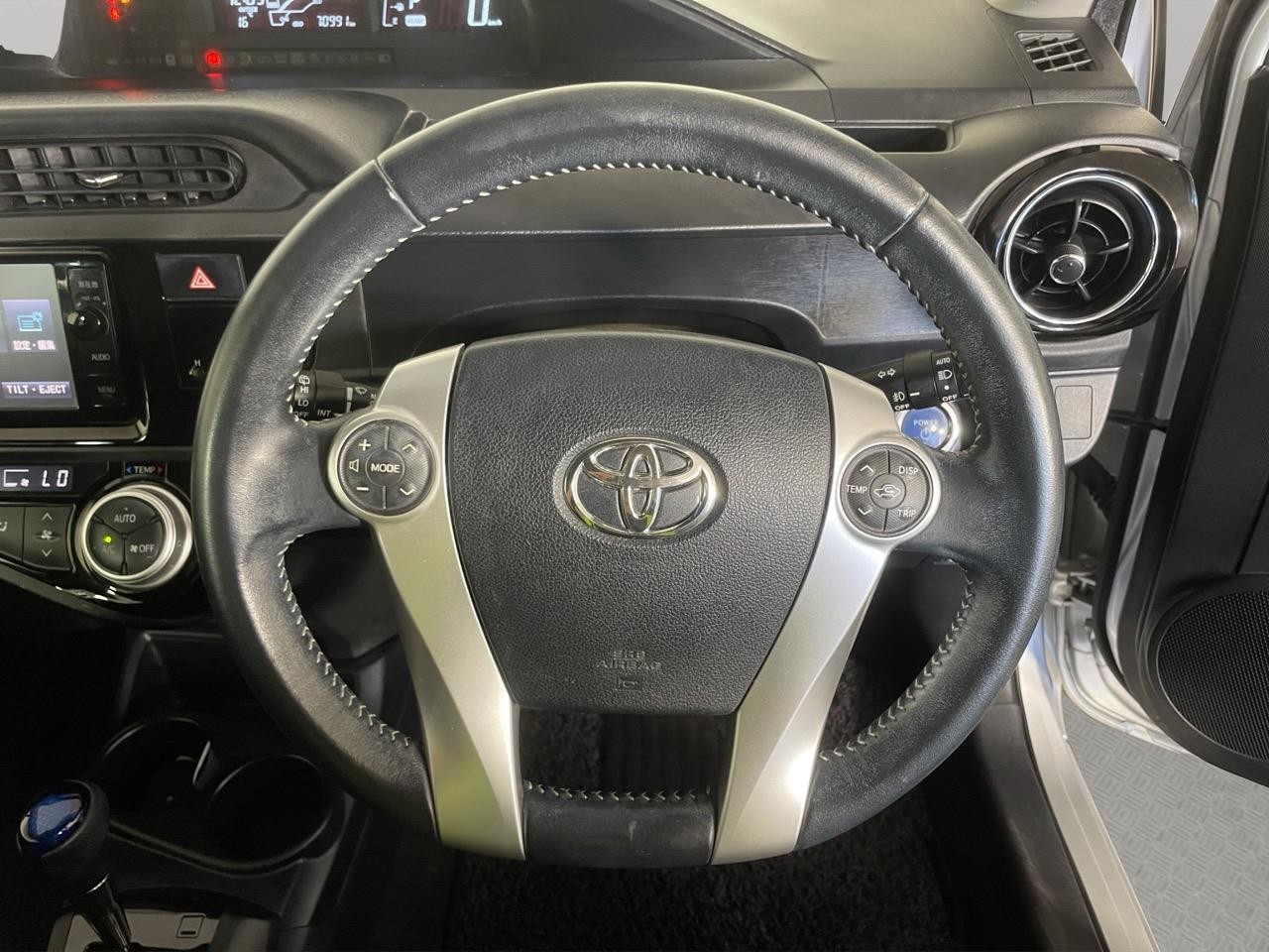 2015 Toyota Aqua X-URBAN Hatchback REVERSING CAMERA + AUTO LIGHTS + PUSH START