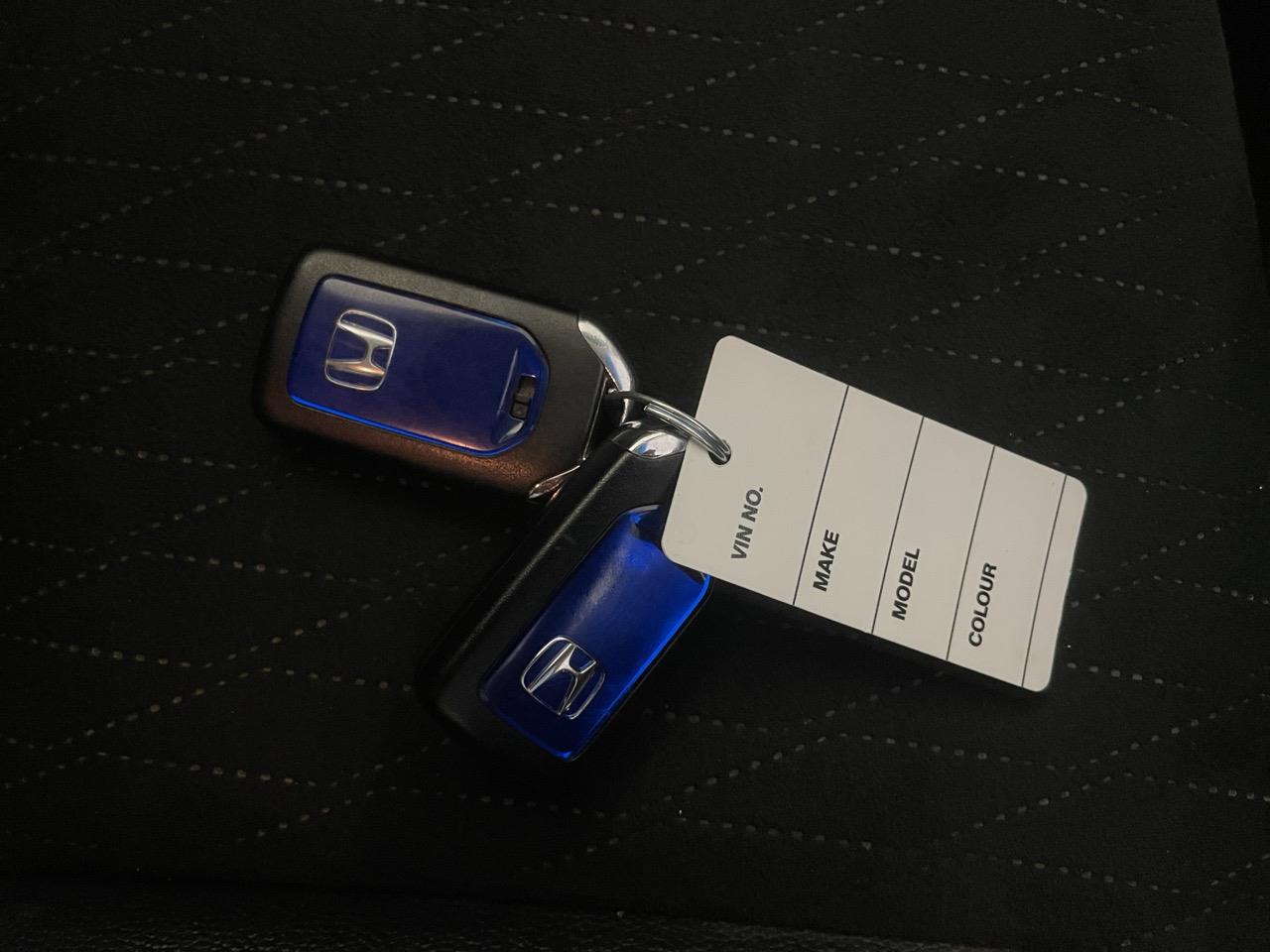 2015 Honda Fit Shuttle Hybrid Facelift Z Station Wagon REVERSING CAMERA + HEATED SEATS + PUSH START