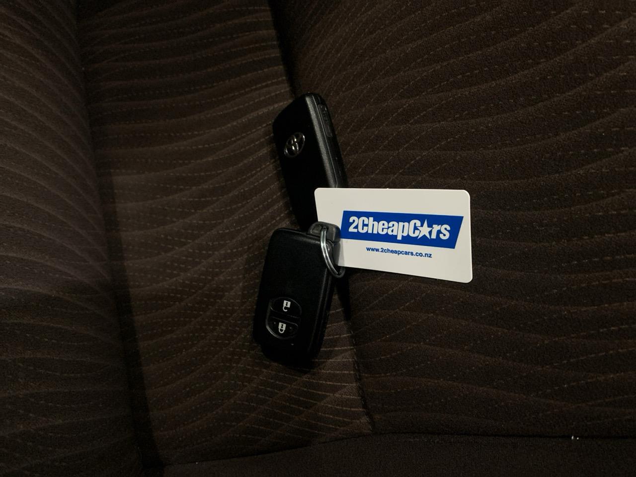 2012 Toyota Aqua G Hatchback PUSH BUTTON START + AUTO LIGHTS + REVERSING CAMERA