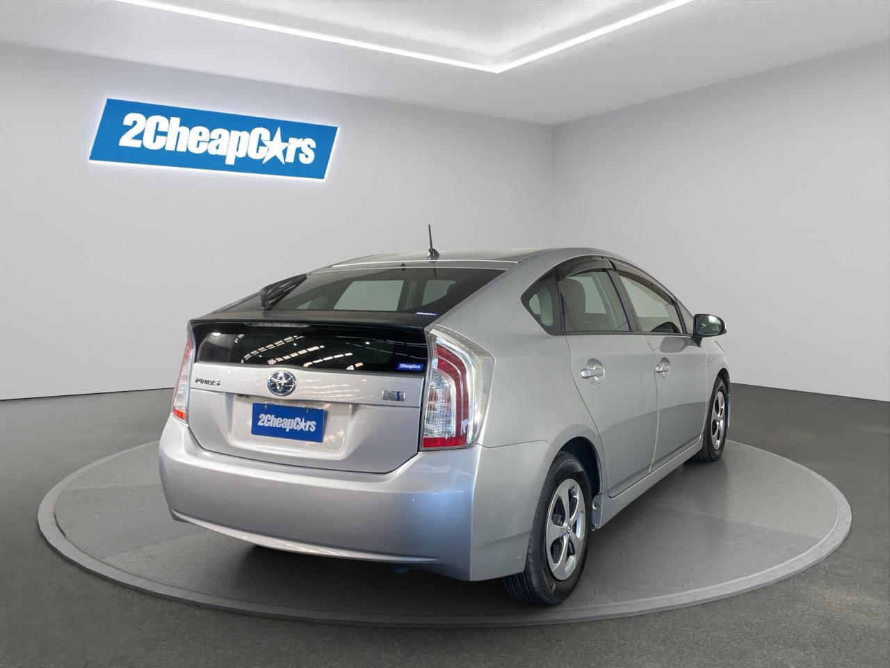 2013 Toyota Prius G Hatchback REVERSING CAMERA + CRUISE CONTROL + PUSH START