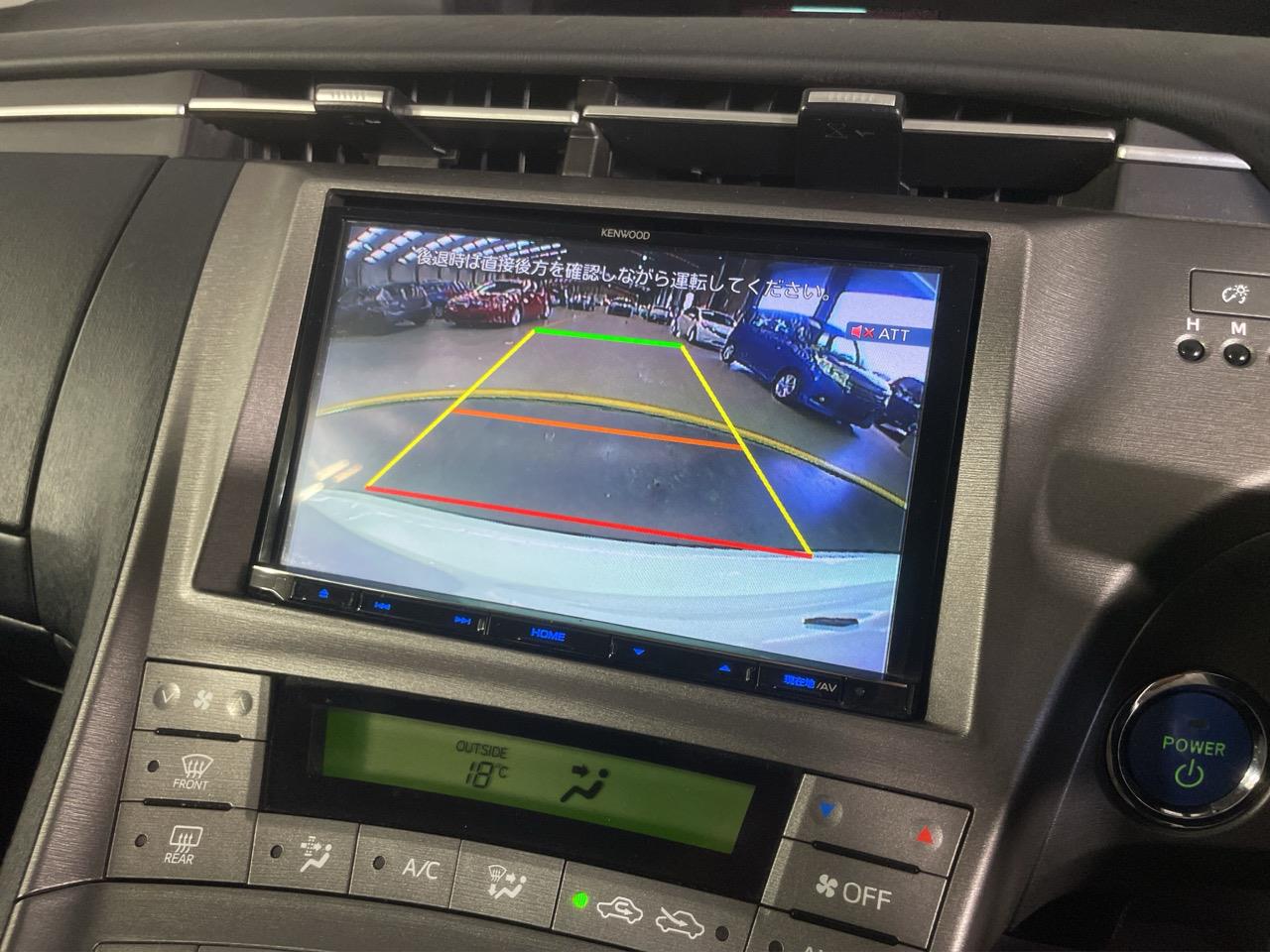 2012 Toyota Prius S Hatchback REVERSING CAMERA + AUTO LIGHTS + PUSH START